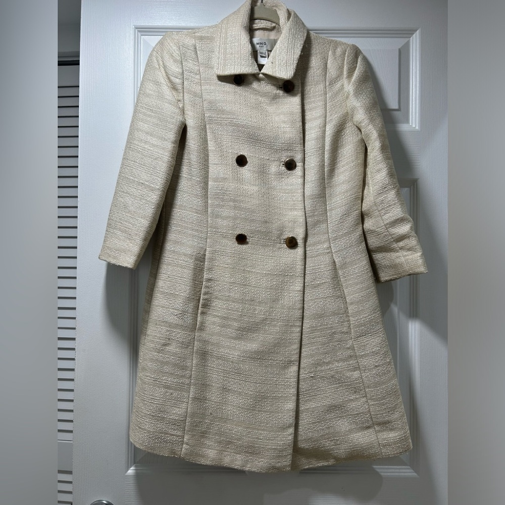 Mango Herringbone suit coat size XS sand color, long sleeves